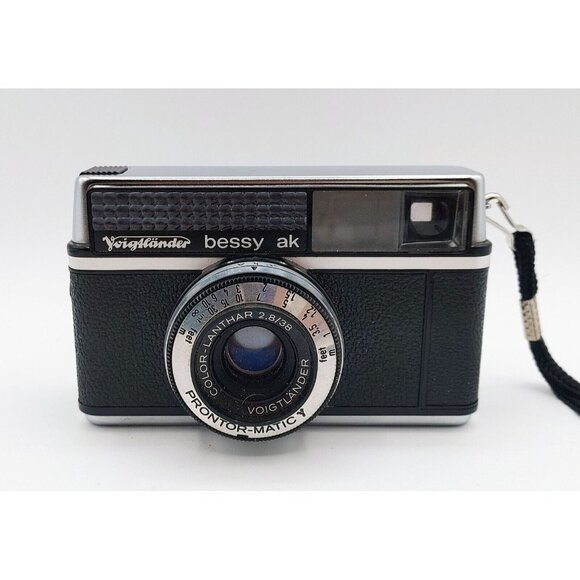 Vintage VOIGTLANDER BESSY AK film camera  West Germany - Picture 1 of 9